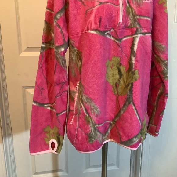 Realtree camouflage pink sweater size XXL. 20 - Picture 3 of 6
